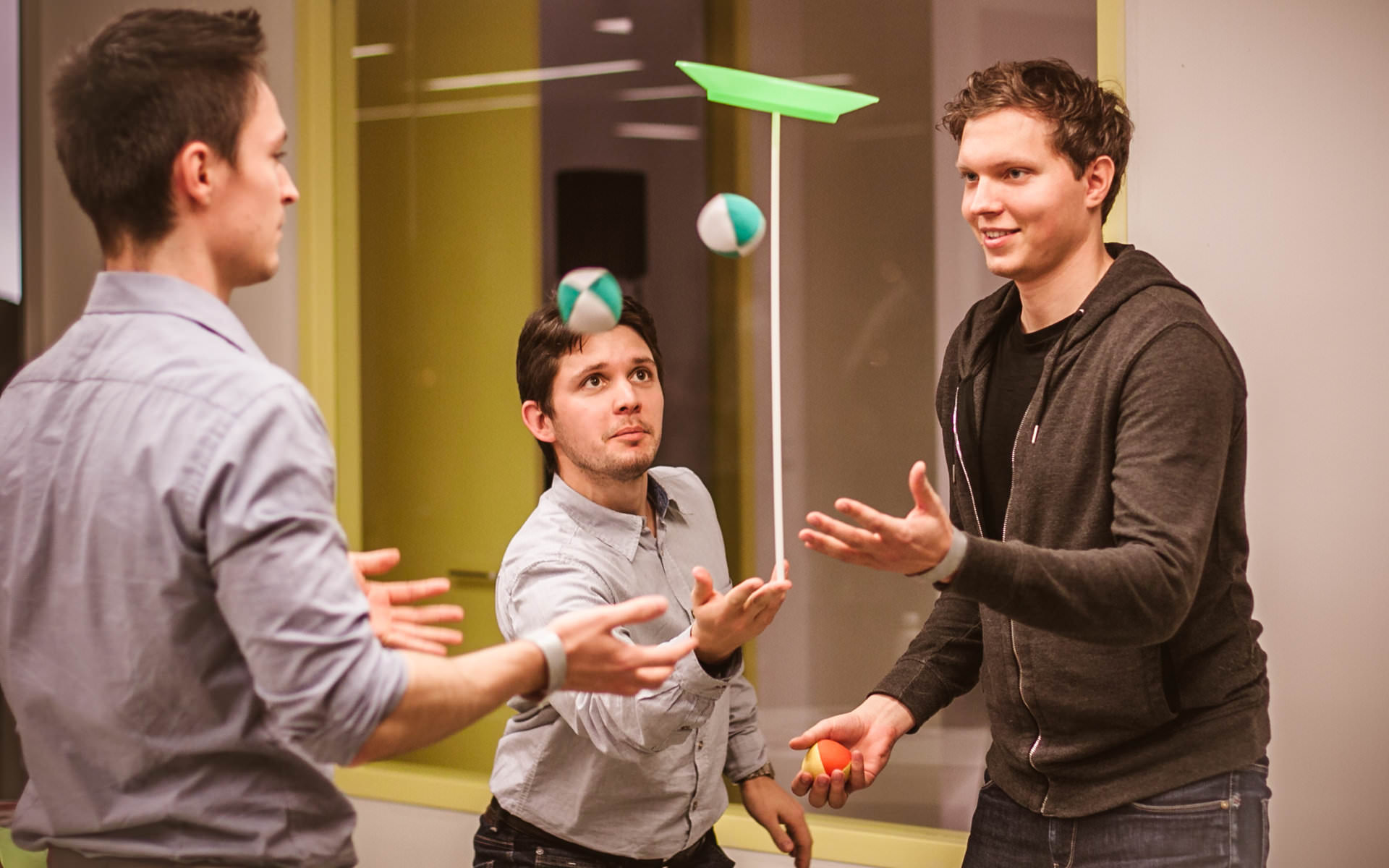 Team building per provare il circo in azienda